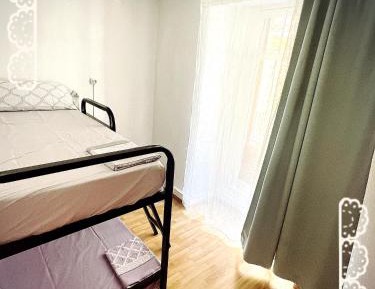 Bunk Bed in Mixed Dormitory Room