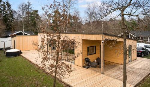 Three-Bedroom Holiday Home 