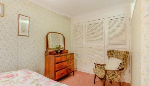 One-Bedroom Holiday Home