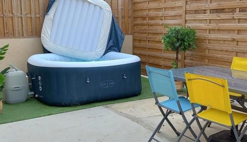Holiday Home (2 adults)