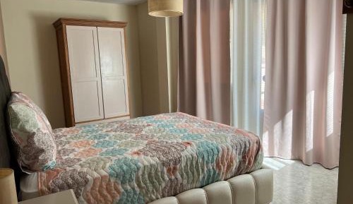 Two-Bedroom Apartment with Terrace and Mountain View
