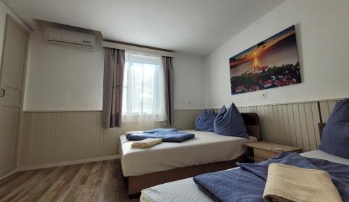 Triple Room with Shared Bathroom