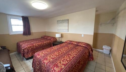 Suite with Four Double Beds