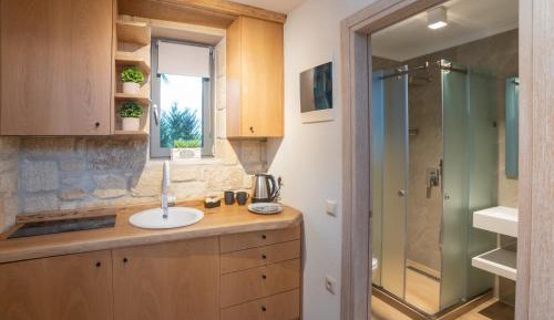 Suite with Garden View