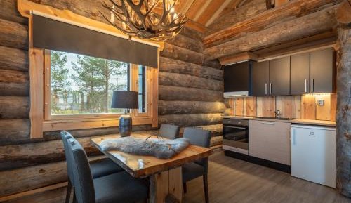 Log Cabin