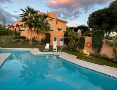 Deluxe Double Room with Balcony and Sea View