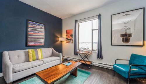 Apartment with Sea View (Self Check-in with Virtual Front Desk)