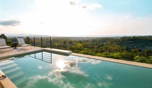 2-Bedroom Villa with Sea View