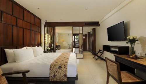 Double or Twin Room with Pool View