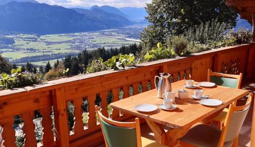 Two-Bedroom Apartment with Mountain View