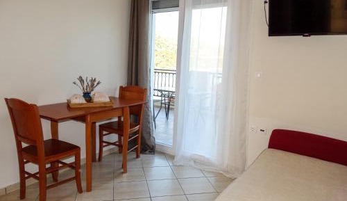 One-Bedroom Apartment with Sea View