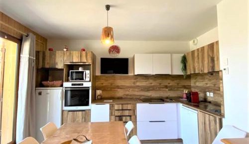 Chalet (7 Adults)