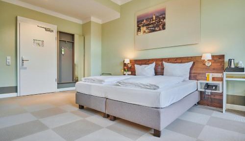 Large Double Room
