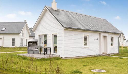 One-Bedroom Holiday Home