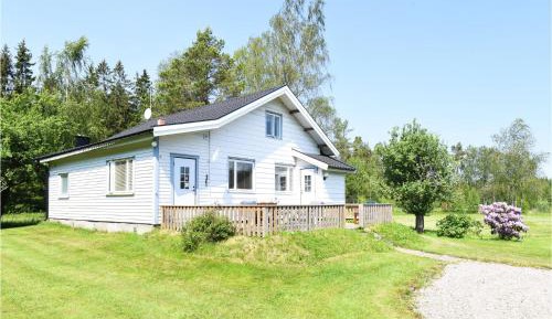 Three-Bedroom Holiday Home 
