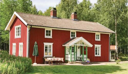Two-Bedroom Holiday Home