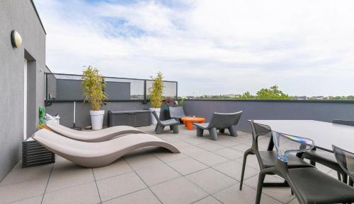 Apartment with Terrace