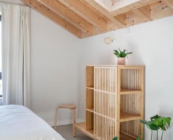 King Studio with Sofa Bed