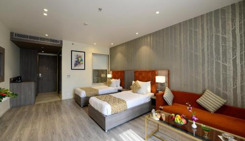 Twin Room with City View