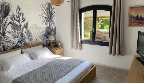 Deluxe Family Suite