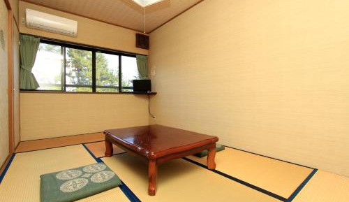 Japanese-Style Quadruple Room