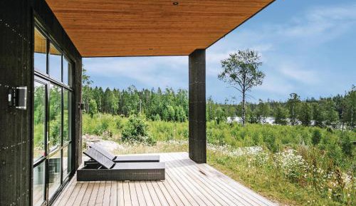 Three-Bedroom Holiday Home 