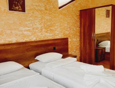Twin Room with Bathroom
