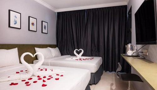 Deluxe Family Suite