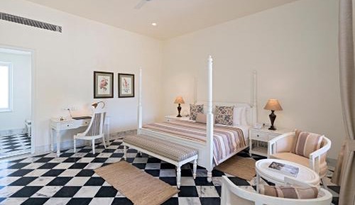 Superior King Room