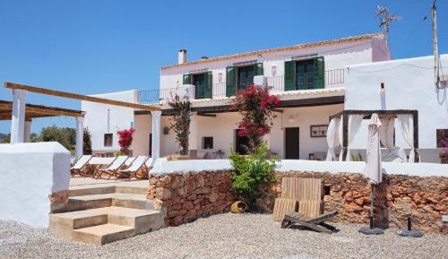 Six-Bedroom House