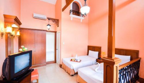 Standard Twin Room with Garden View