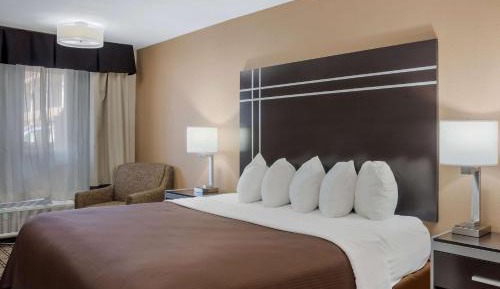 King Room with Jetted Tub