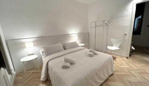 Double Room with Shared Bathroom