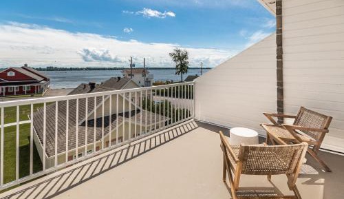 King Room with Lake View