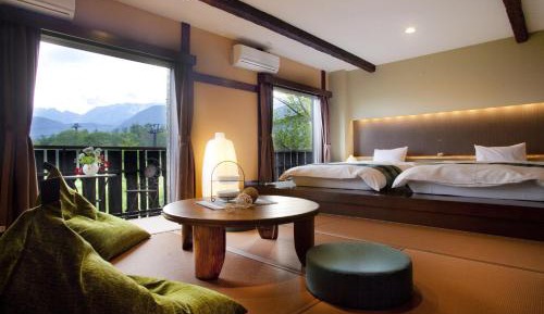 Quadruple Room with Mountain View