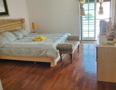 Deluxe Double Room (2 Adults + 1 Child)