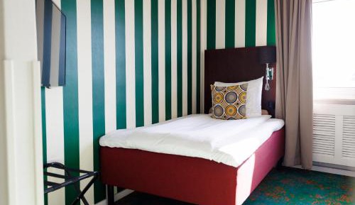 Classic Single Room