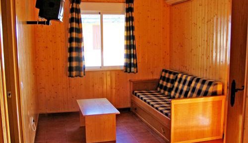Bungalow (2 Adults + 2 Children)