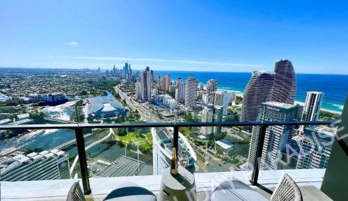 One-Bedroom Plus Study Apartment with Ocean View