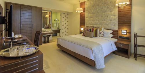 Riverside Room