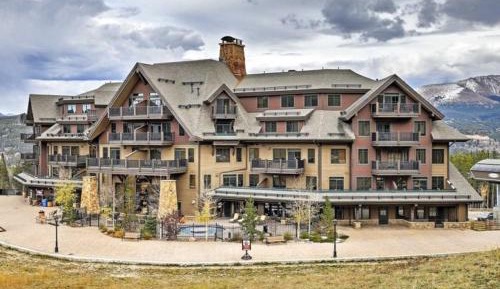 Three-Bedroom Condo