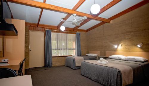 Triple Room with Private Bathroom