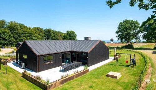 Five-Bedroom Holiday Home