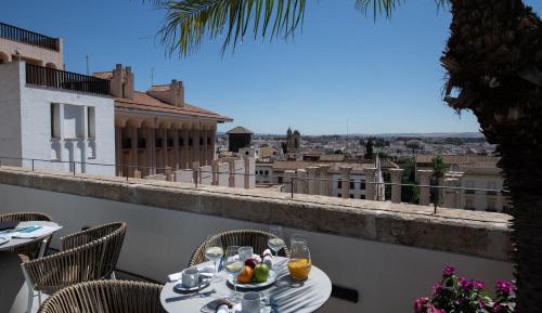 Apartment with Balcony