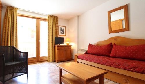 Apartment (6 Adults)