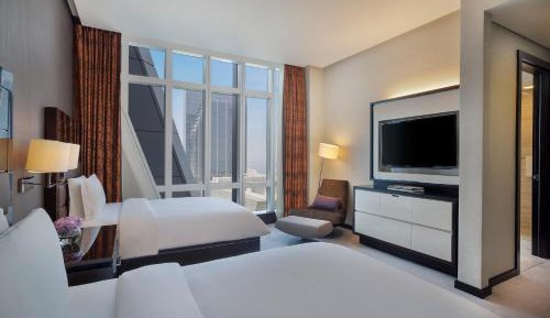 Pearl Suite