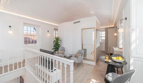 Studio with Balcony