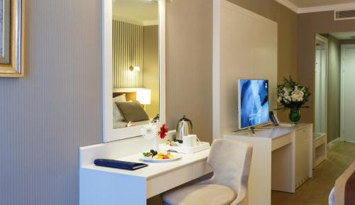 Standard Room with City View