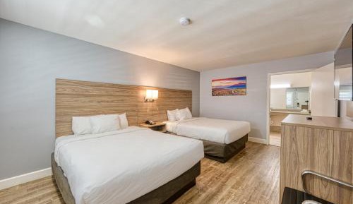 Queen Room with Two Queen Beds - Disability Access