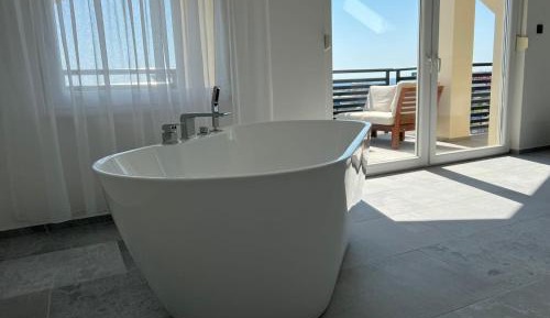 Deluxe Double Room with Bath